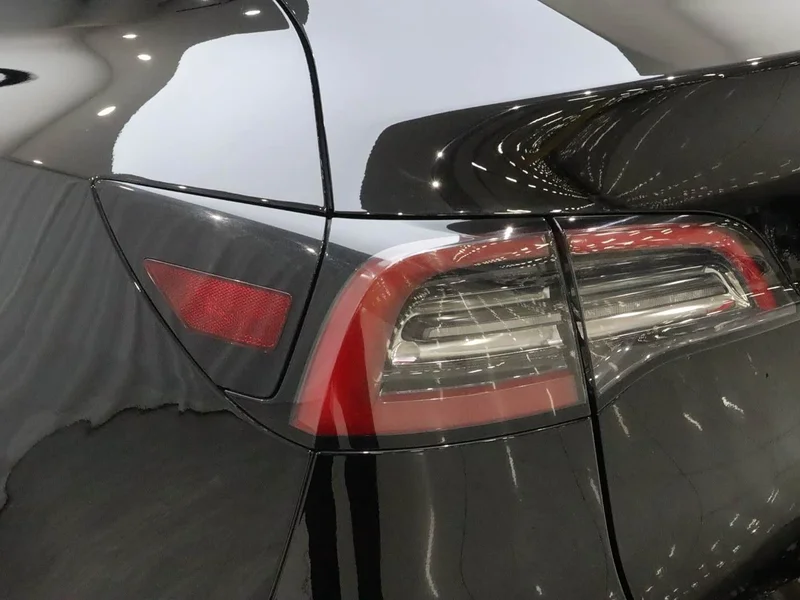 Tesla Model Y — фото 18