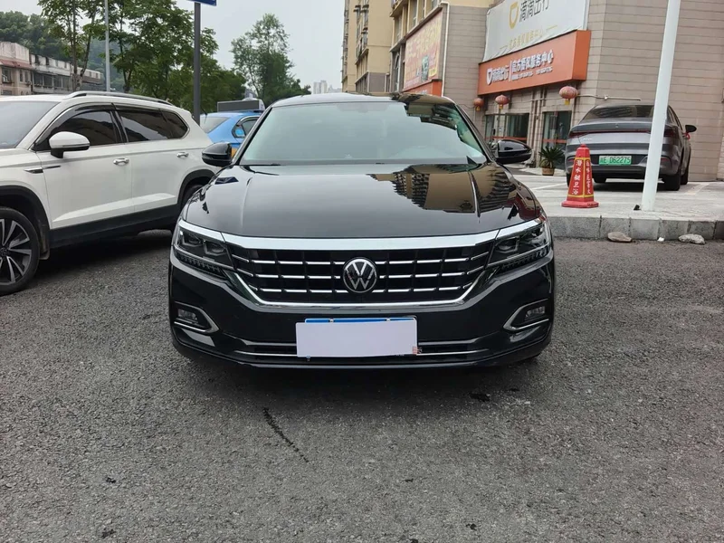 Volkswagen Passat — фото 2