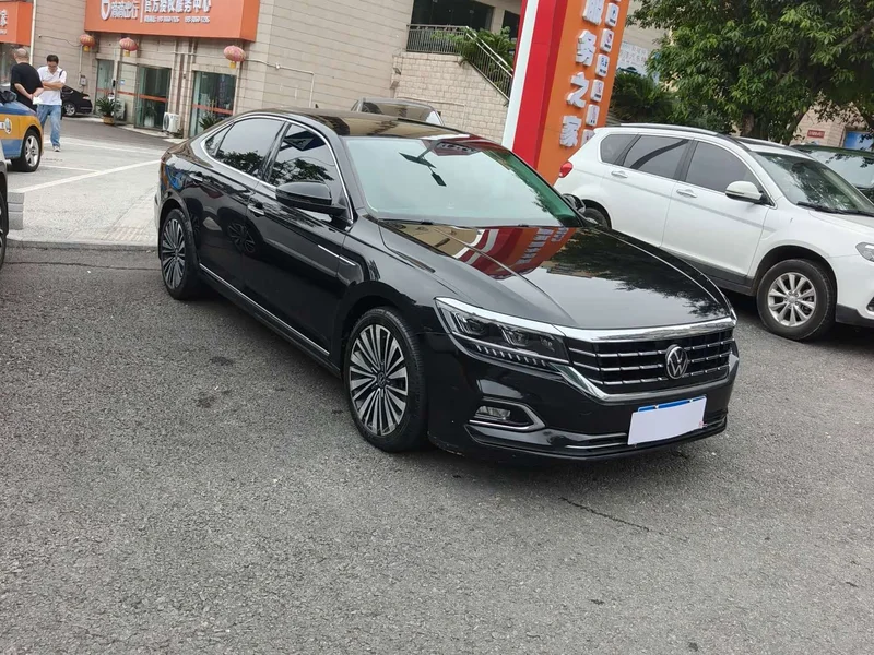 Volkswagen Passat — фото 3