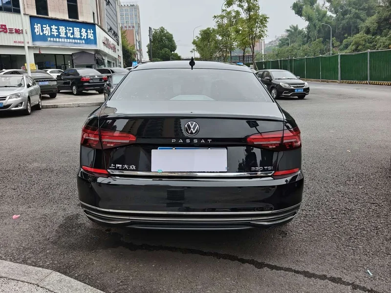 Volkswagen Passat — фото 4