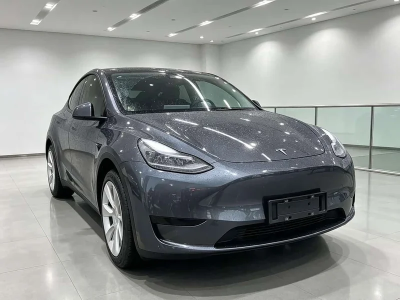 Tesla Model Y — фото 3