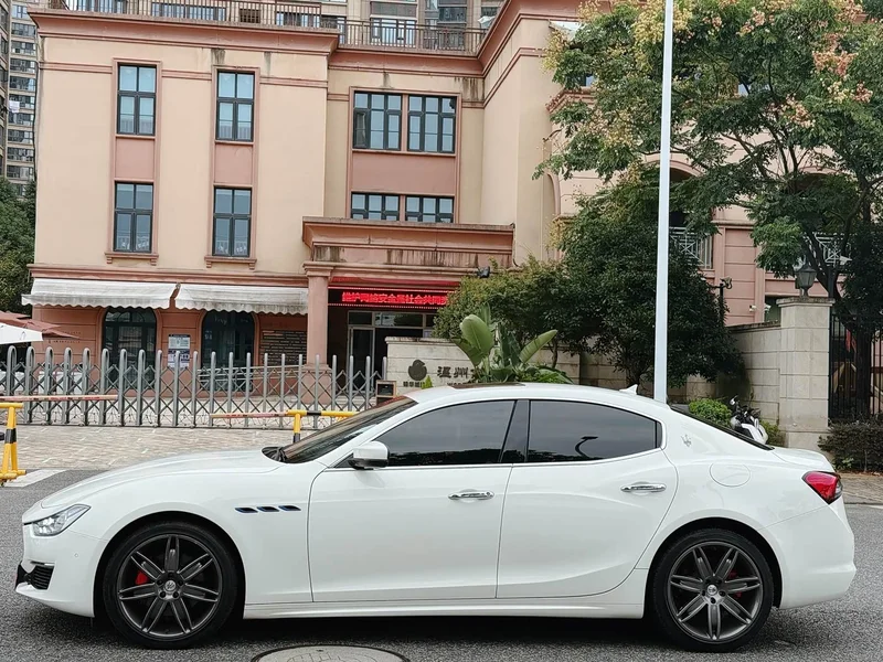 Maserati Ghibli — фото 4