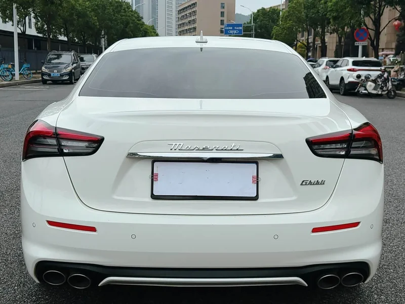 Maserati Ghibli — фото 6