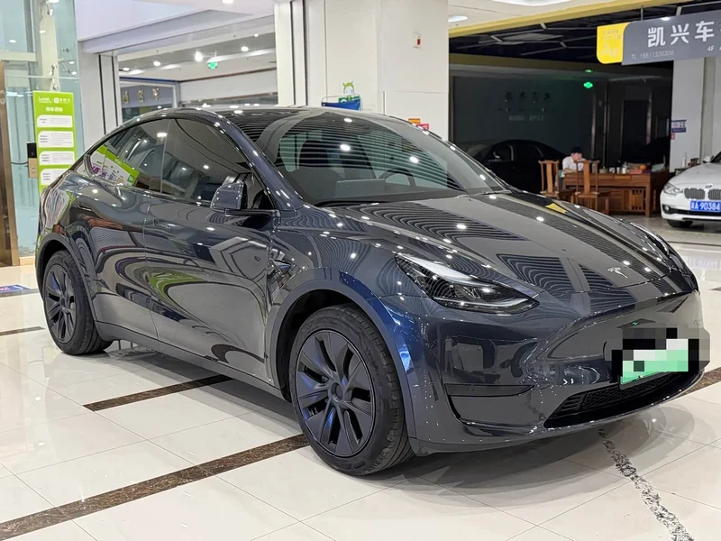 Tesla Model Y — фото 3
