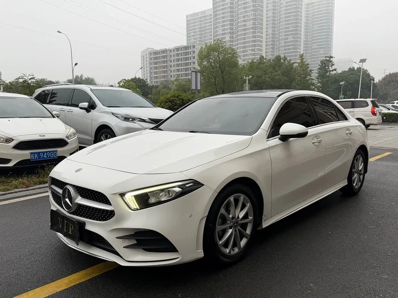 Mercedes-Benz A-Class — фото 1