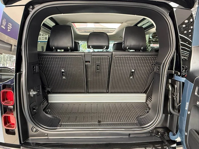 Land Rover Defender — фото 20