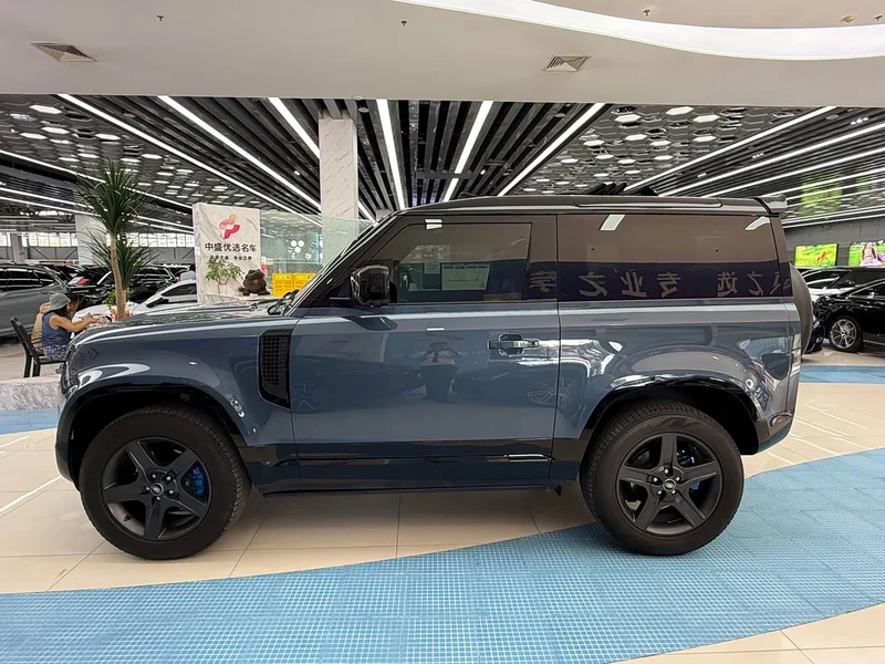 Land Rover Defender — фото 4