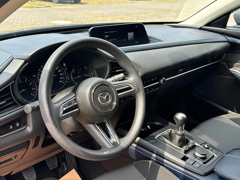 Mazda CX-30 — фото 15