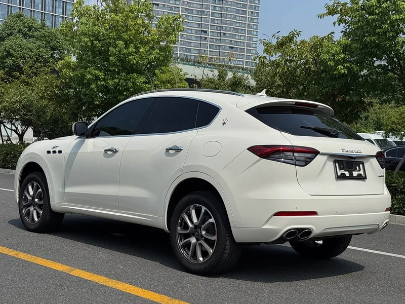 Maserati Levante — фото 16