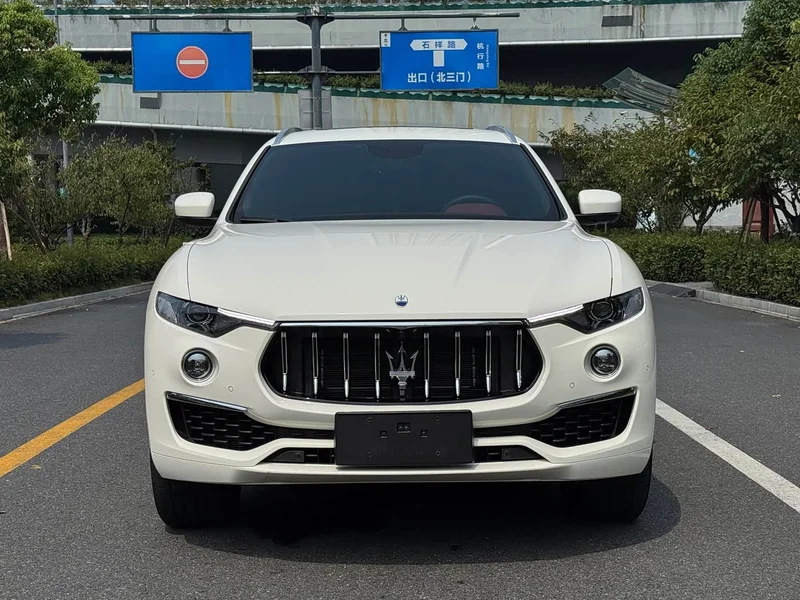 Maserati Levante — фото 2