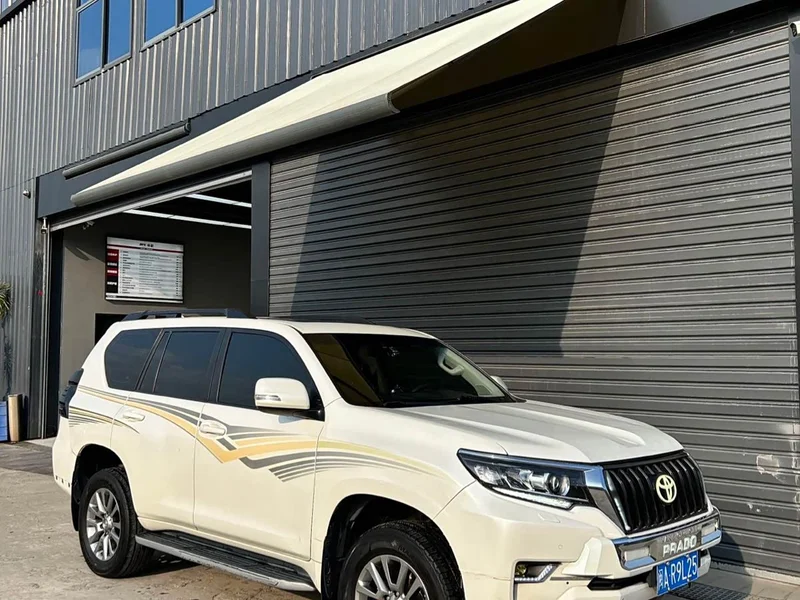 Toyota Prado — фото 10