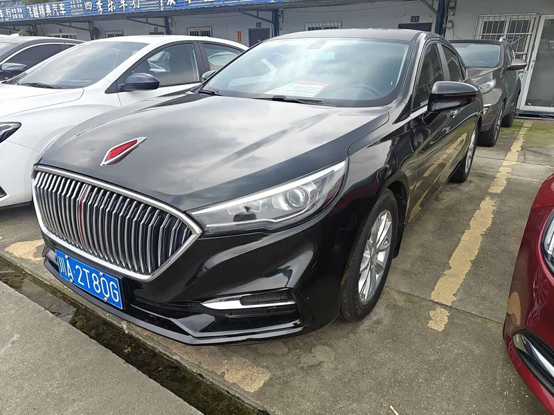 Hongqi H5 — фото 1