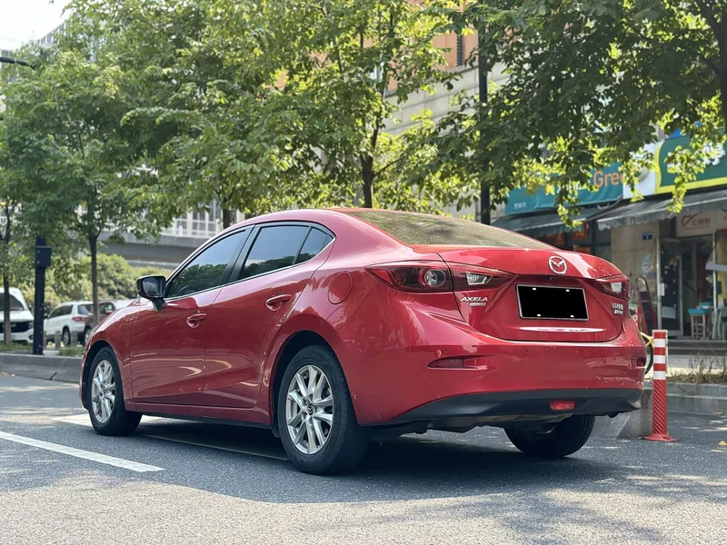 Mazda 3 Axela — фото 4