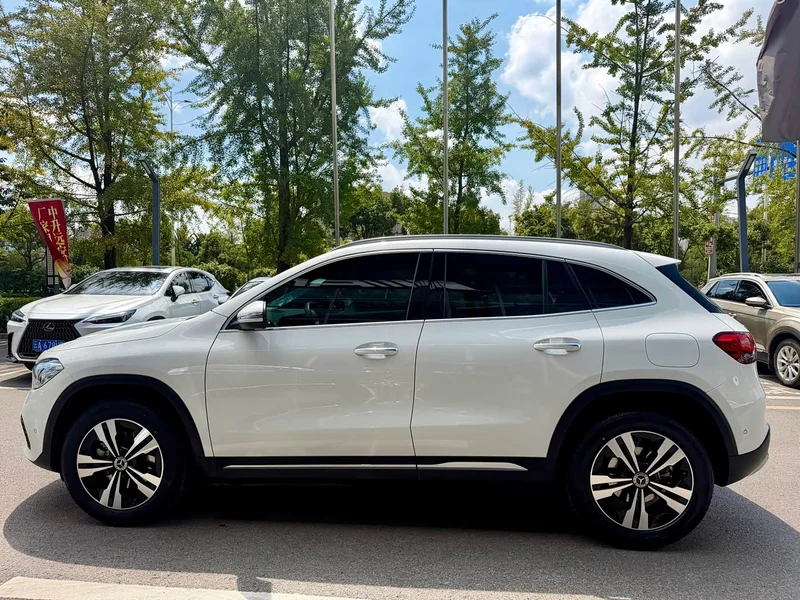 Mercedes-Benz GLA — фото 9