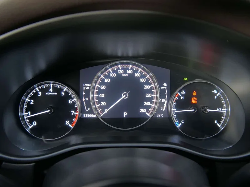 Mazda CX-30 — фото 14