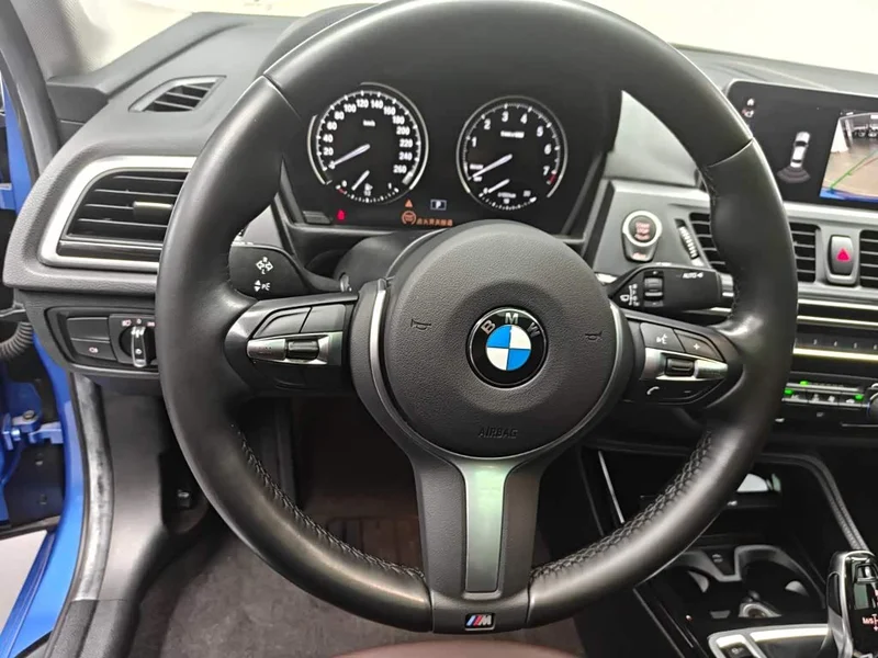 BMW 1-Series — фото 13