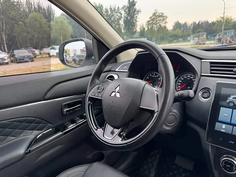 Mitsubishi ASX — фото 16