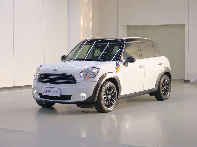 MINI COUNTRYMAN — фото 1