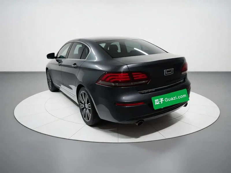 Qoros 3 — фото 5
