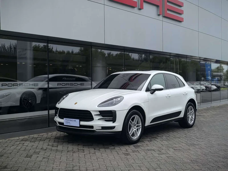 Porsche Macan — фото 1
