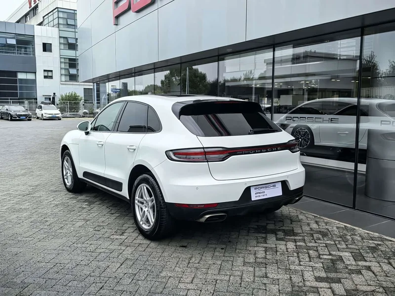 Porsche Macan — фото 9