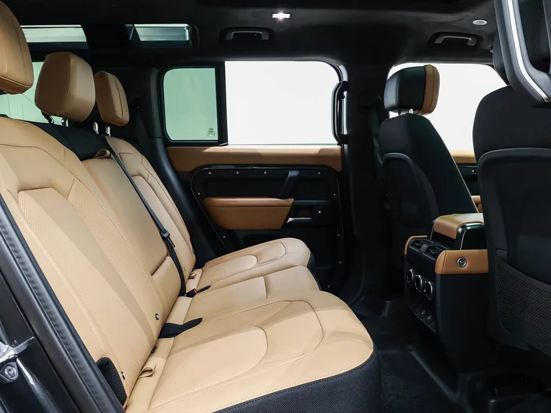 Land Rover Defender — фото 11