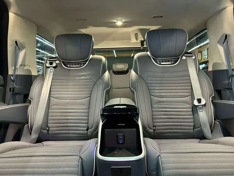 Lincoln Navigator — фото 14