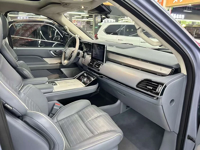 Lincoln Navigator — фото 4