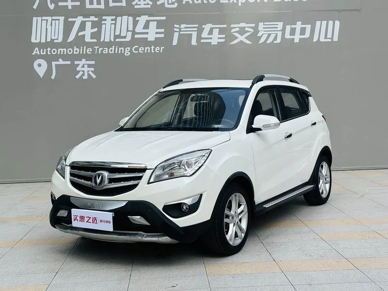 Changan CS35 — фото 15