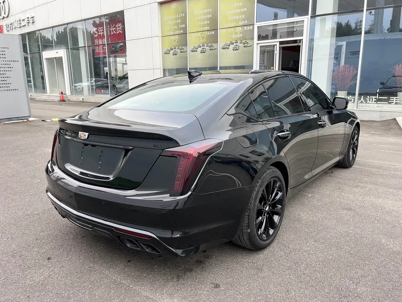 Cadillac CT5 — фото 16