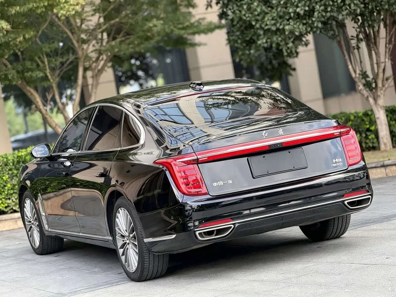 Hongqi H9 — фото 10
