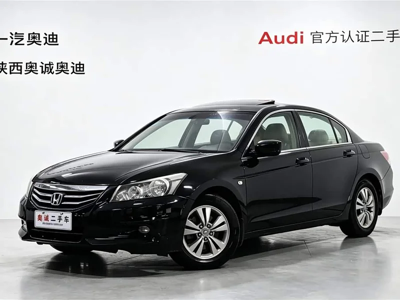 Honda Accord — фото 1