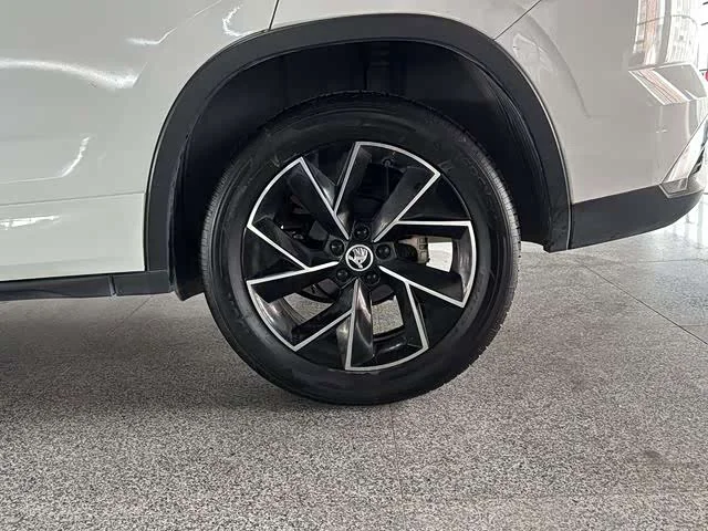 Skoda Kamiq — фото 12
