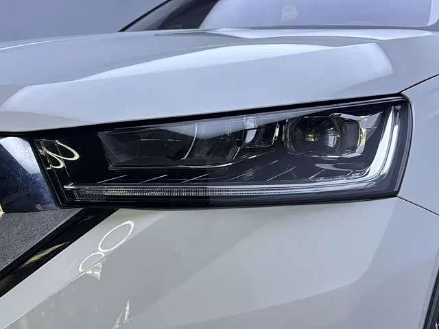 Skoda Kamiq — фото 3