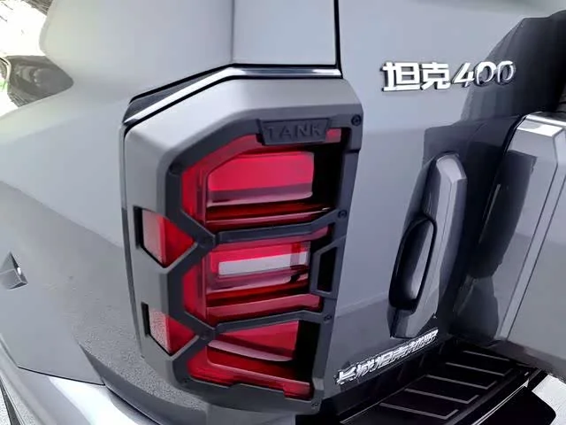 Tank 400 New Energy — фото 17