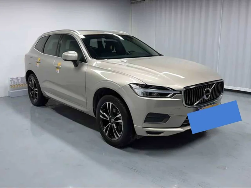 Volvo XC60 — фото 10