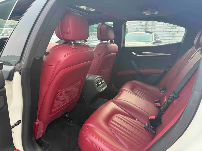 Maserati Ghibli — фото 8