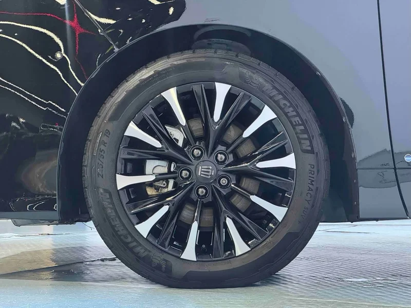 Toyota Vellfire — фото 17