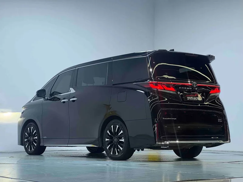 Toyota Vellfire — фото 20