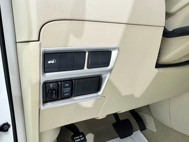 Nissan Patrol — фото 12