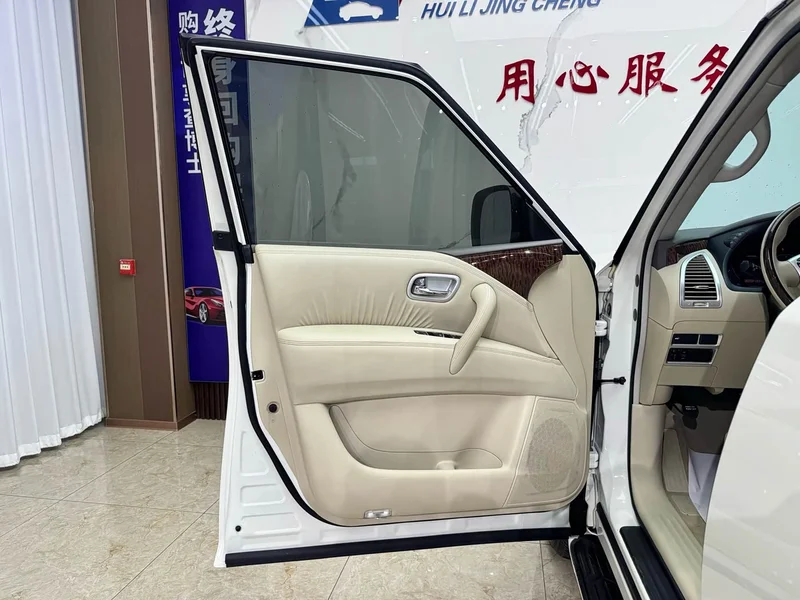 Nissan Patrol — фото 13