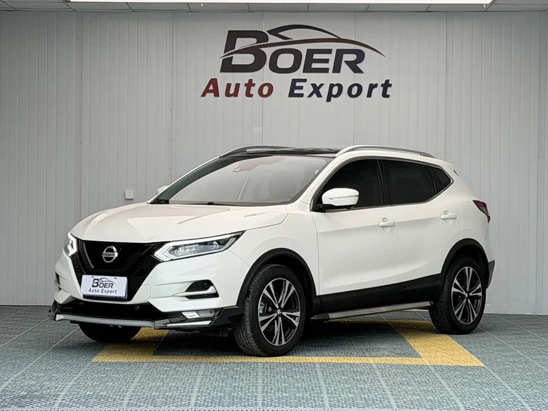 Nissan Qashqai — фото 1