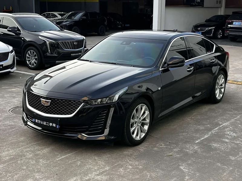 Cadillac CT5 — фото 1
