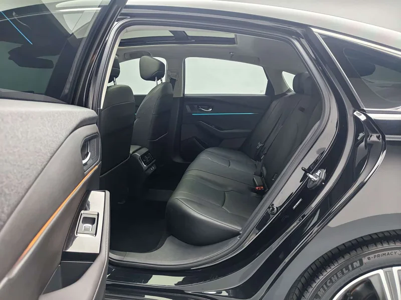 Honda Accord — фото 15