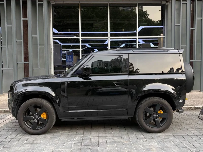 Land Rover Defender — фото 6