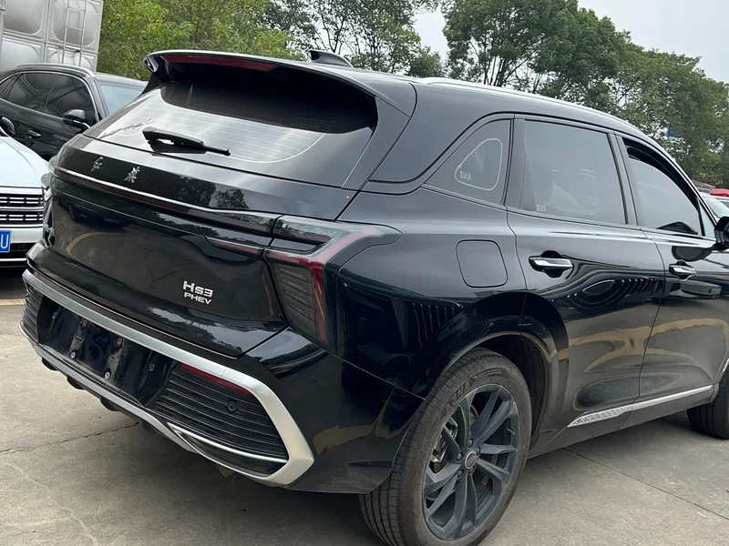 Hongqi HS3 PHEV — фото 2