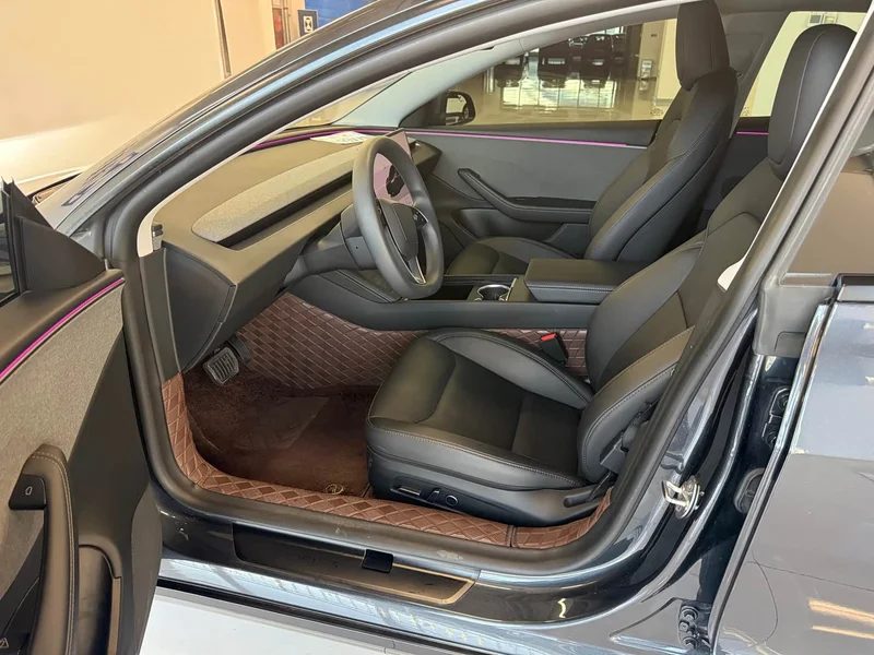 Tesla Model 3 — фото 20