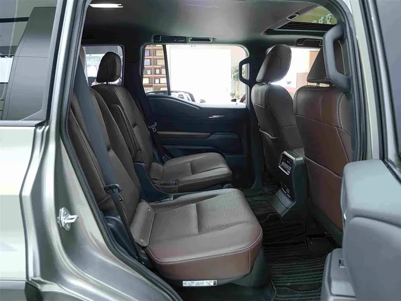 Toyota Prado — фото 13