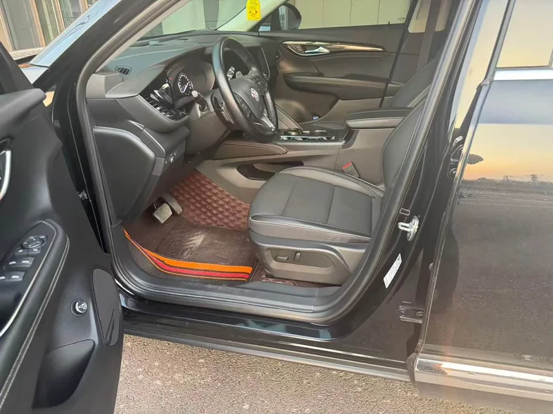 Buick Envision Plus — фото 9