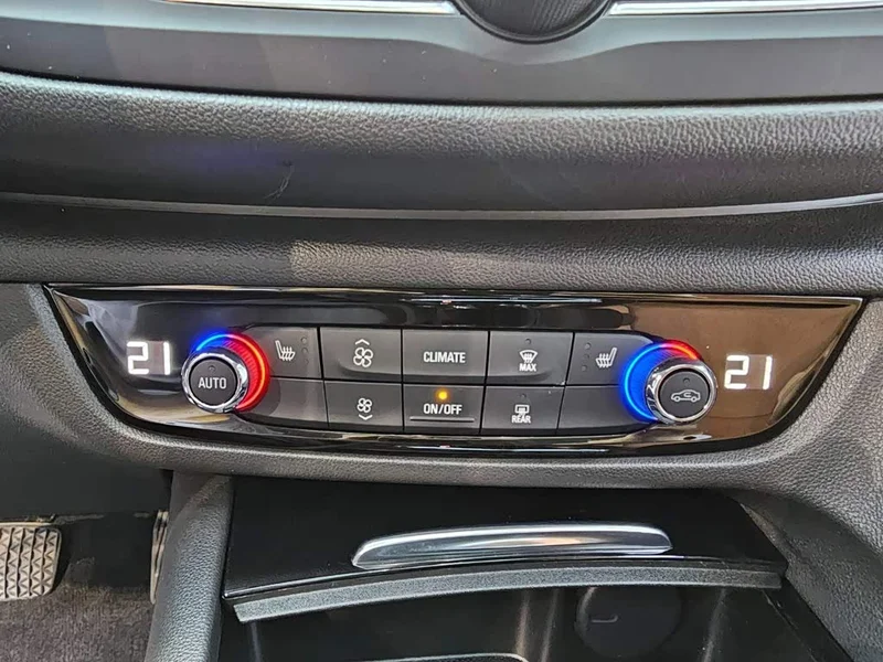 Buick Regal — фото 15